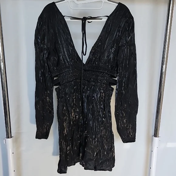 Heart & Heels Chic Black Mini Dress - Picture 5 of 6